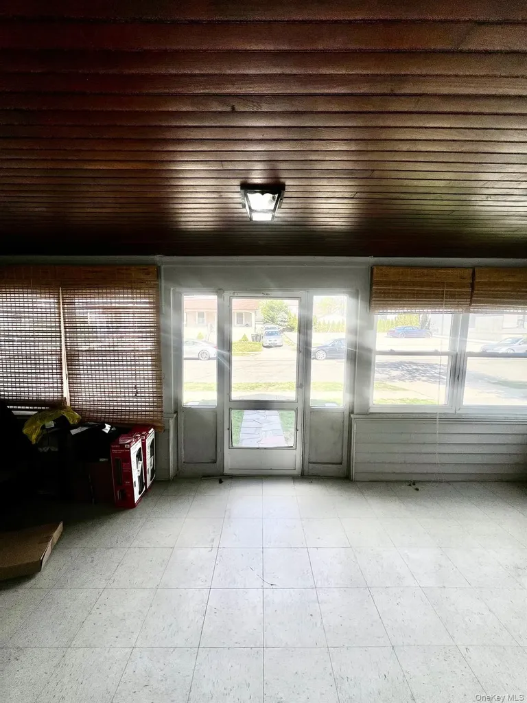 309 Franklin Avenue Hewlett NY 11557