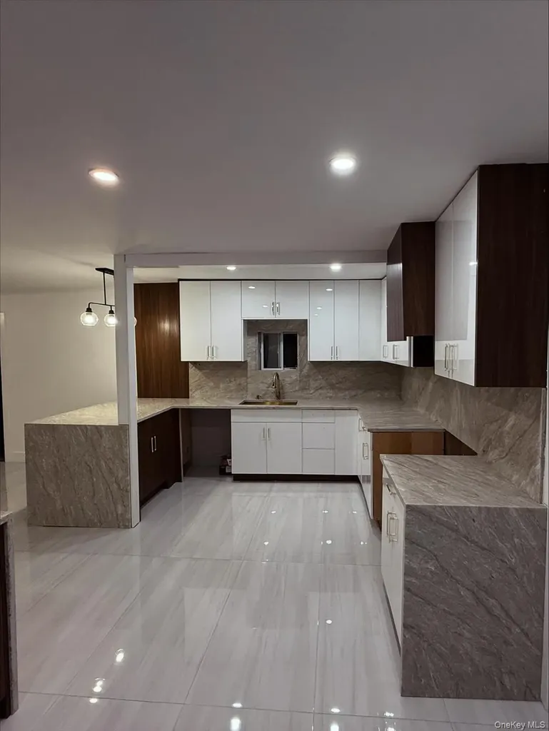 309 Franklin Avenue Hewlett NY 11557