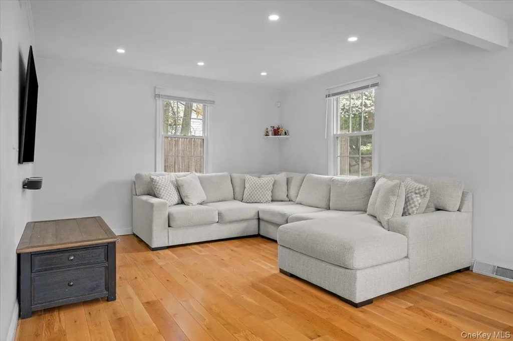 21 Keystone Road Yonkers NY 10710