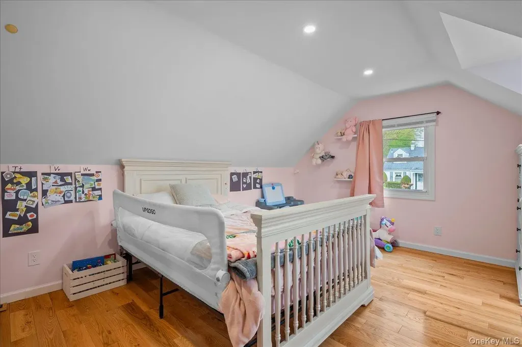 21 Keystone Road Yonkers NY 10710