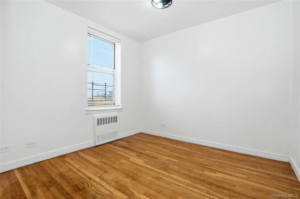 2385 Barker Avenue Bronx NY 10467