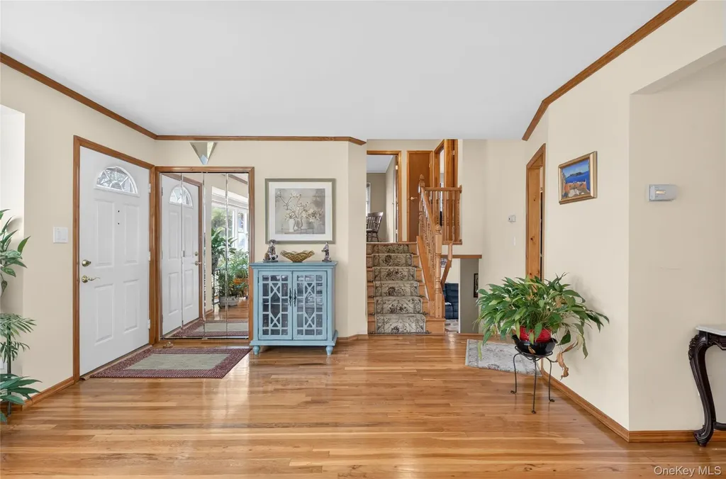 141 Cold Spring Road Syosset NY 11791