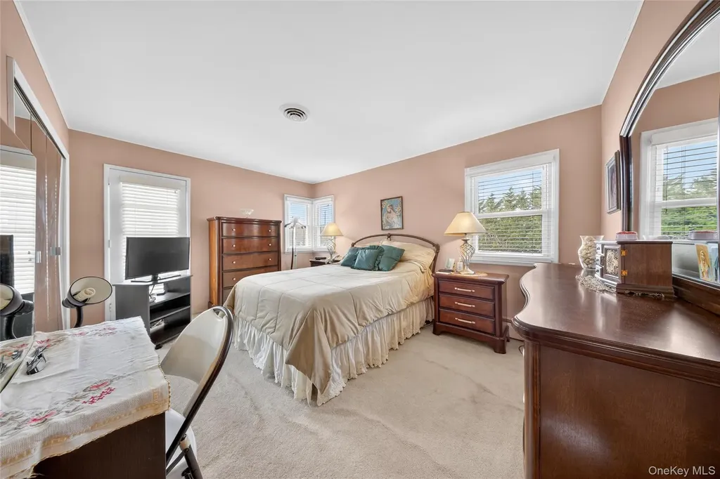 141 Cold Spring Road Syosset NY 11791