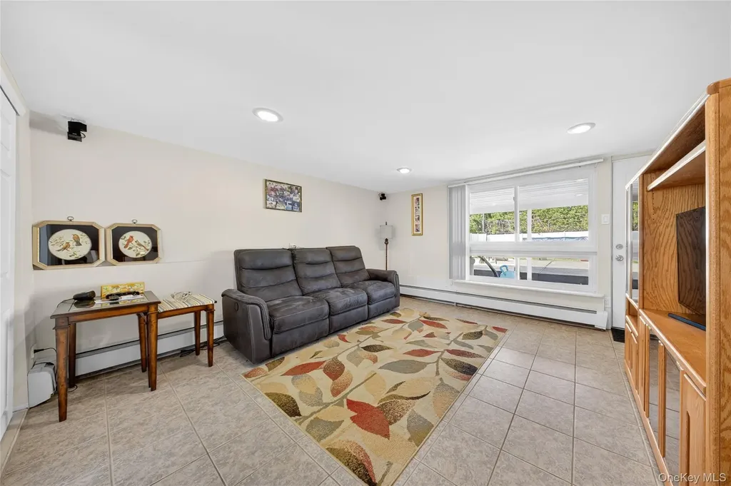 141 Cold Spring Road Syosset NY 11791