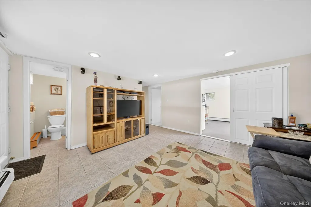 141 Cold Spring Road Syosset NY 11791