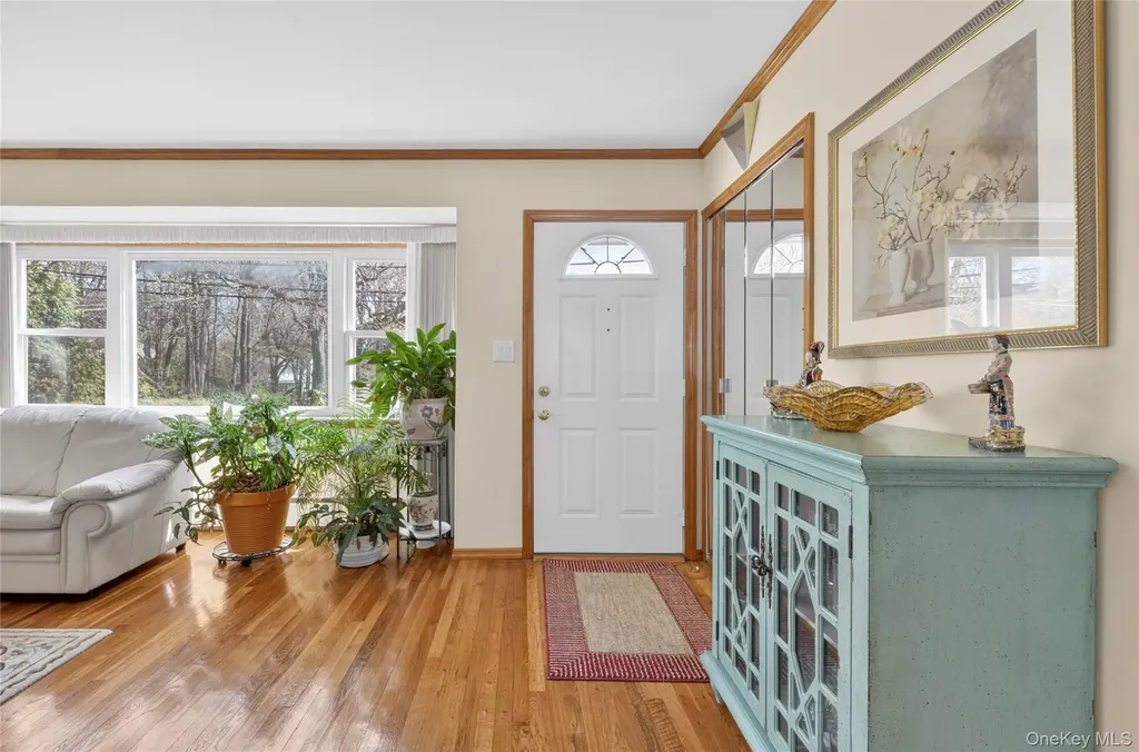 141 Cold Spring Road Syosset NY 11791
