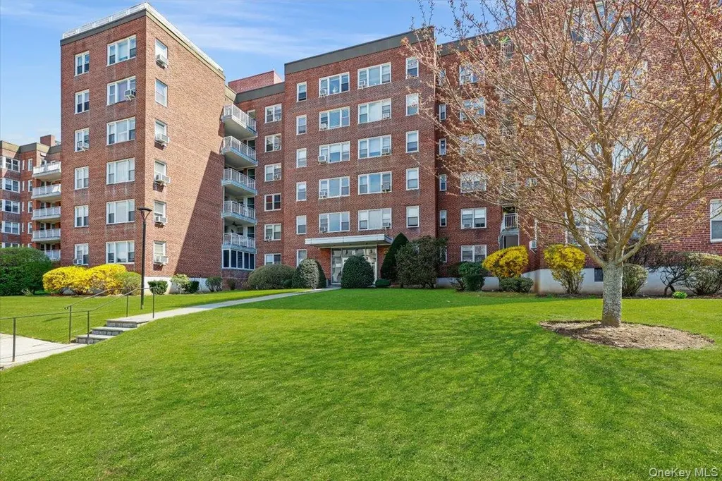 1255 North Avenue New Rochelle NY 10804