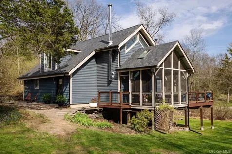 382 Hallihans Hill Road Kingston NY 12401