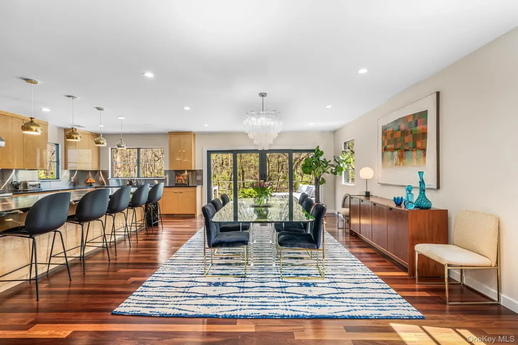 68 Brookside Drive Manhasset NY 11030