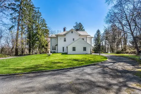 365 E Shore Road Kings Point NY 11023