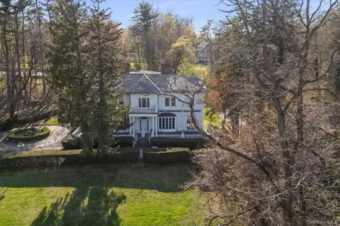 365 E Shore Road Kings Point NY 11023