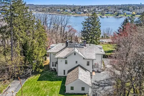 365 E Shore Road Kings Point NY 11023