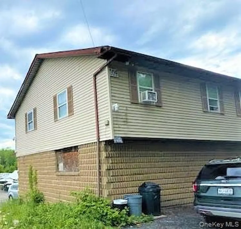 109 Caesar Lane New Windsor NY 12553