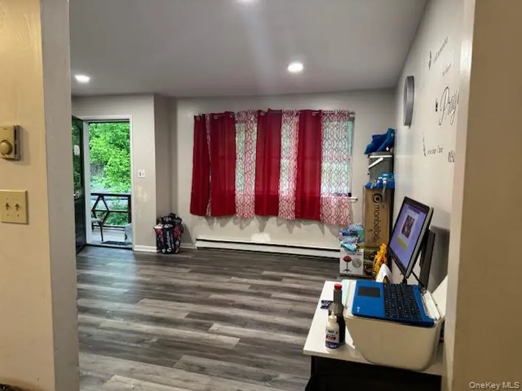 109 Caesar Lane New Windsor NY 12553