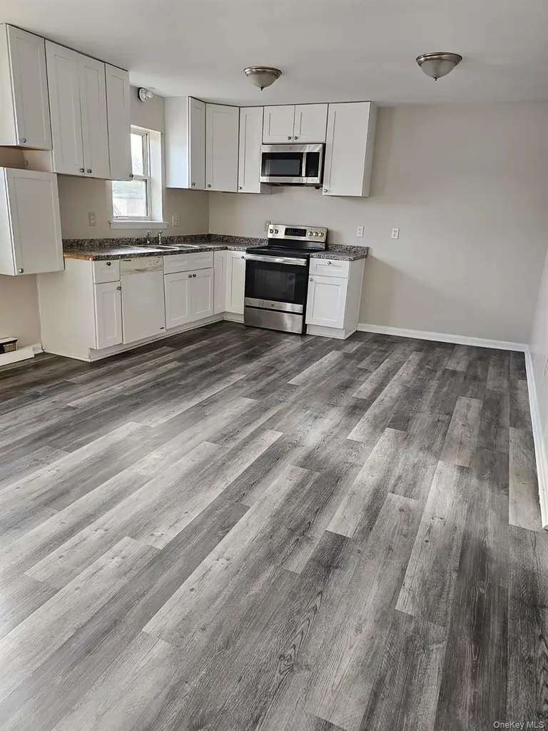 109 Caesar Lane New Windsor NY 12553