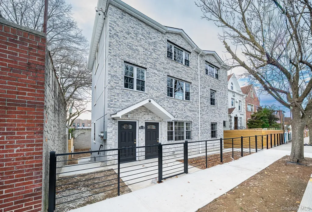 7036 70th Street Glendale NY 11385