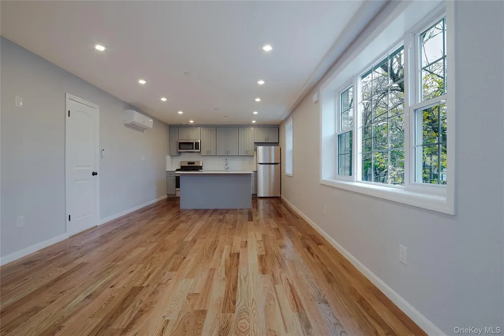 7036 70th Street Glendale NY 11385