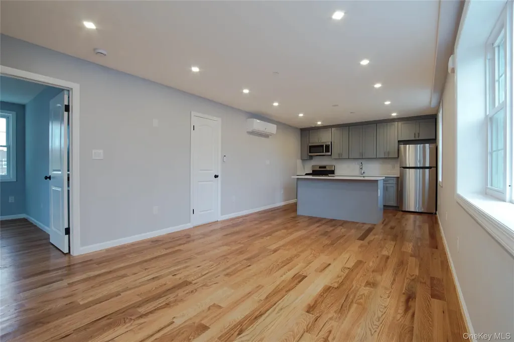 7036 70th Street Glendale NY 11385
