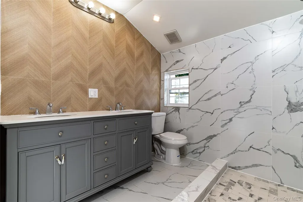7036 70th Street Glendale NY 11385