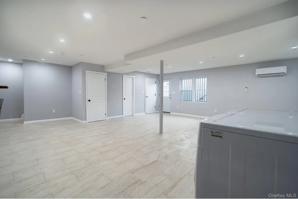 7036 70th Street Glendale NY 11385