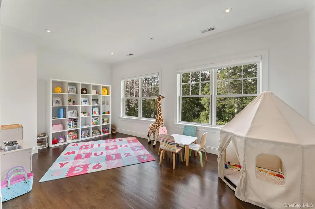 20 Brookline Road Scarsdale NY 10583