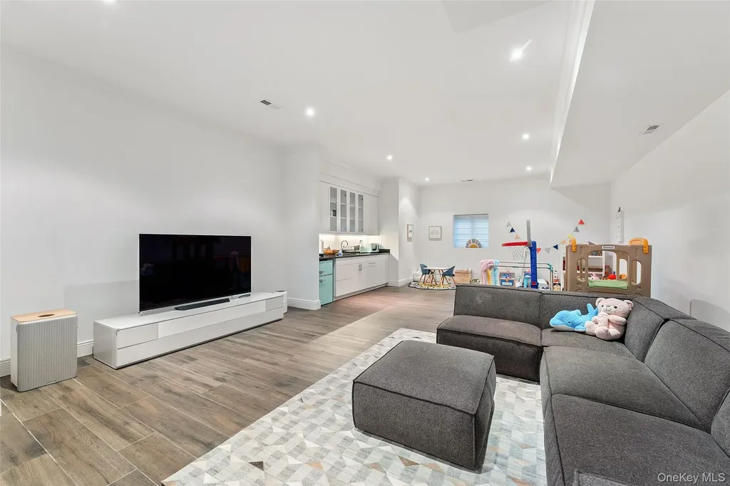 20 Brookline Road Scarsdale NY 10583