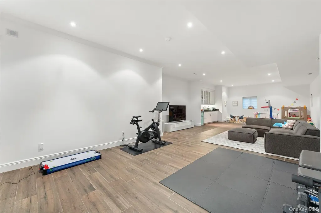 20 Brookline Road Scarsdale NY 10583
