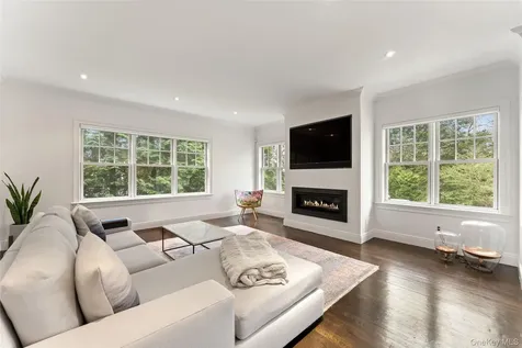 20 Brookline Road Scarsdale NY 10583