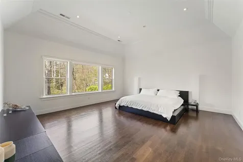 20 Brookline Road Scarsdale NY 10583