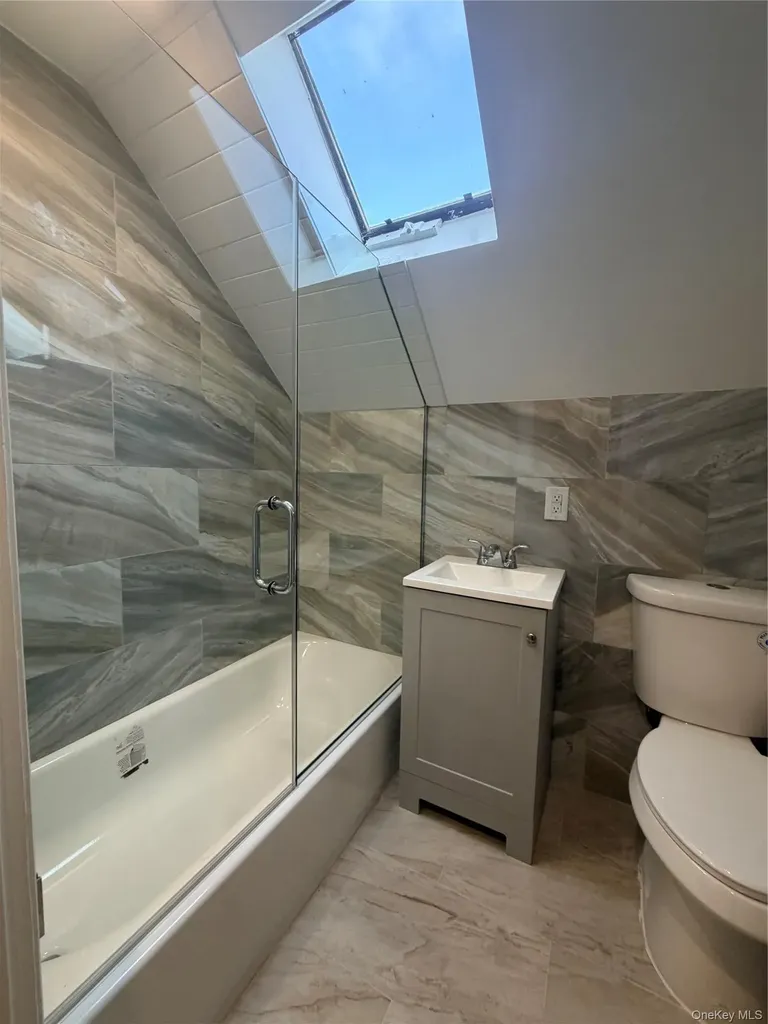 21 W Centennial Avenue Roosevelt NY 11575