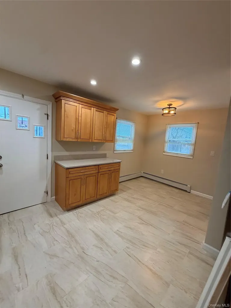 21 W Centennial Avenue Roosevelt NY 11575