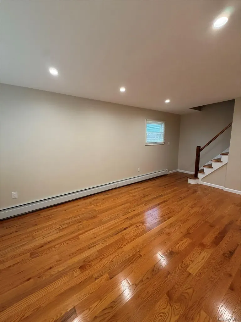 21 W Centennial Avenue Roosevelt NY 11575