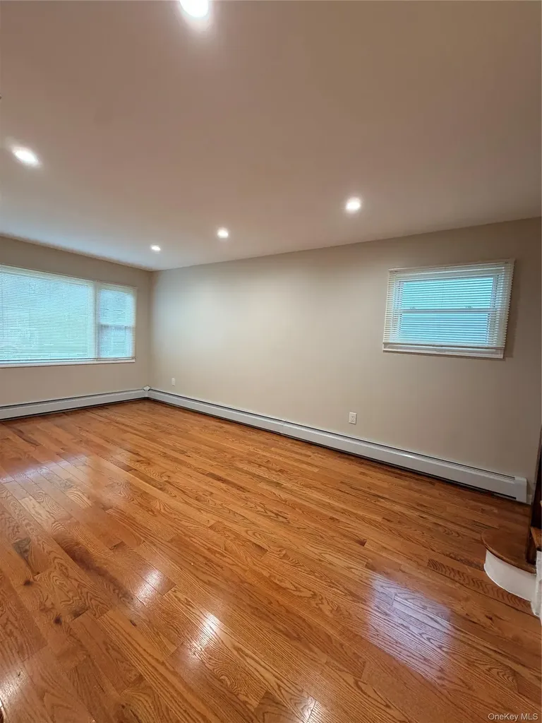 21 W Centennial Avenue Roosevelt NY 11575