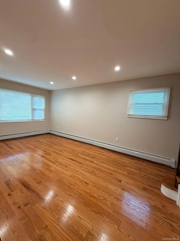 21 W Centennial Avenue Roosevelt NY 11575