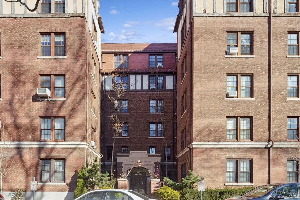 150 Burns Street Forest Hills NY 11375