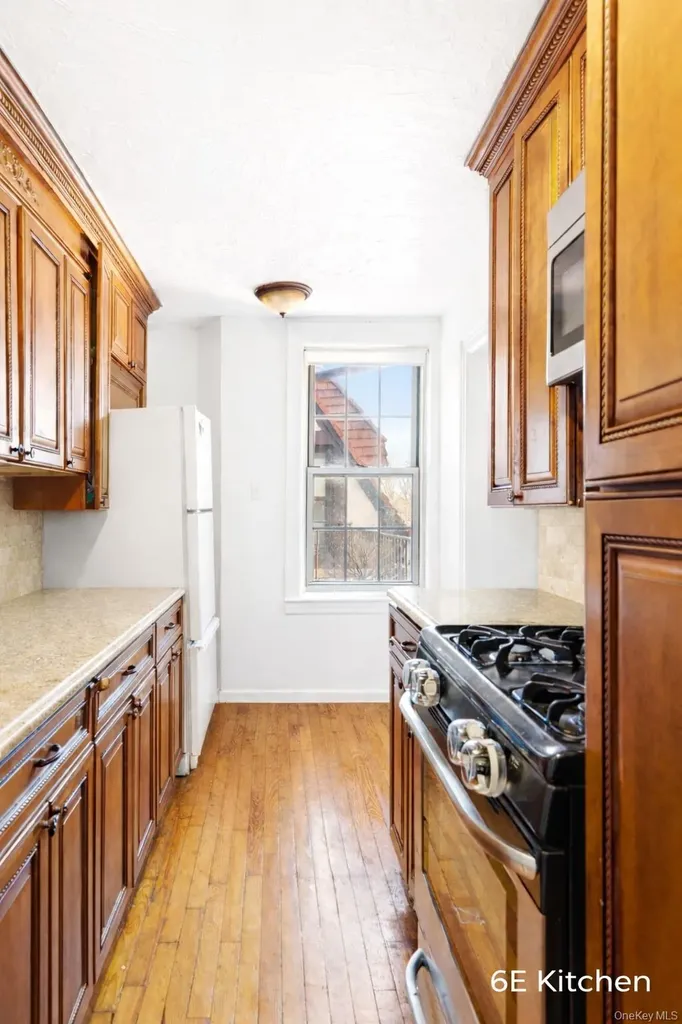 150 Burns Street Forest Hills NY 11375