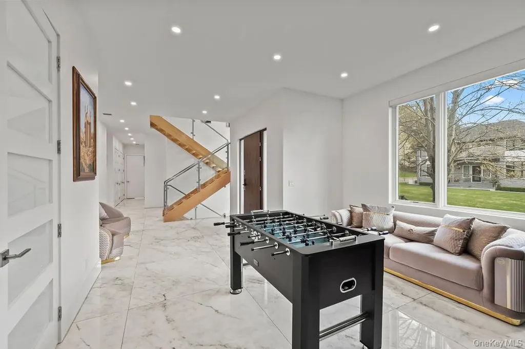 5 Blue Bird Road Monsey NY 10952