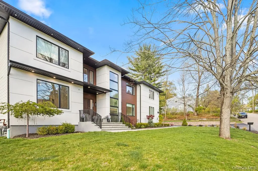 5 Blue Bird Road Monsey NY 10952