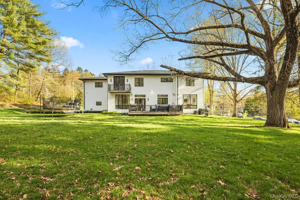5 Blue Bird Road Monsey NY 10952
