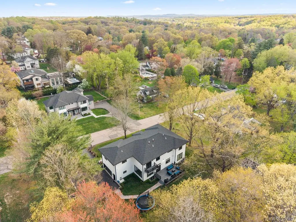 5 Blue Bird Road Monsey NY 10952