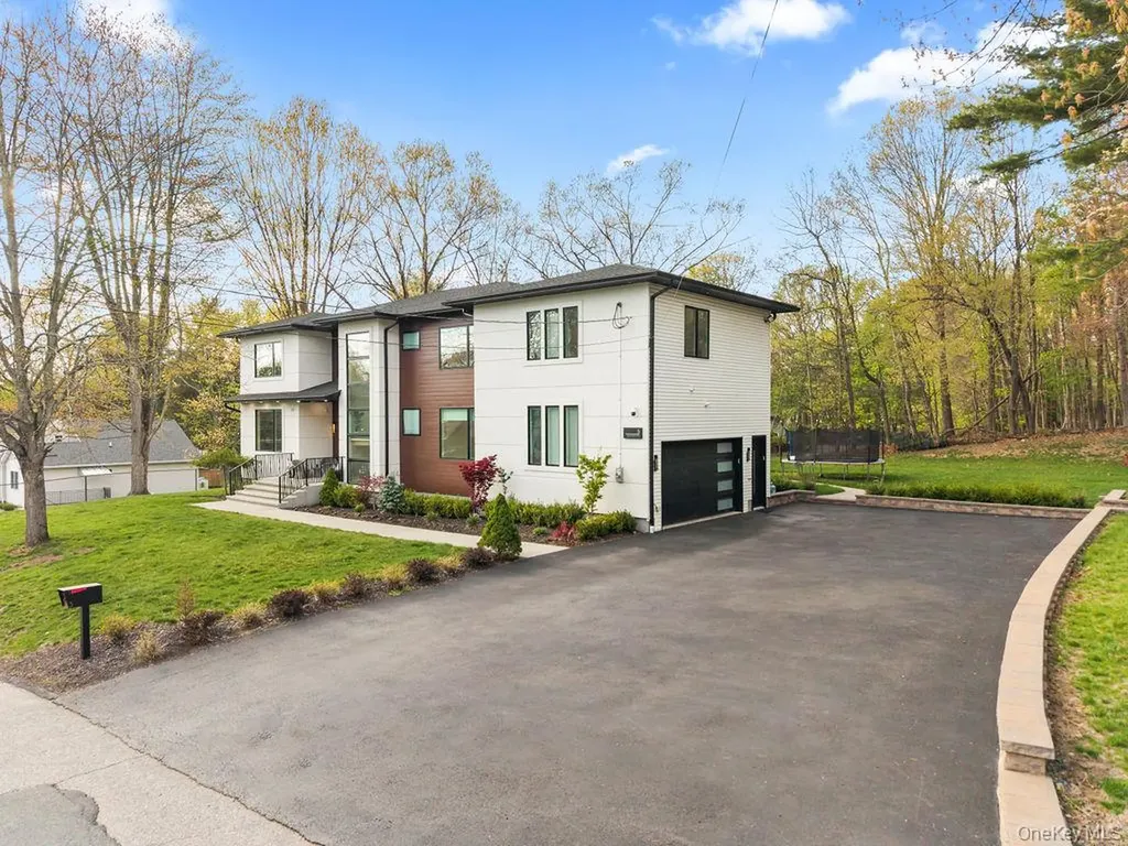 5 Blue Bird Road Monsey NY 10952