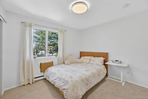 300 Chestnut Court Yorktown Heights NY 10598