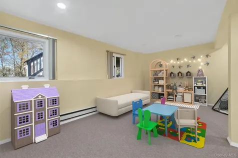 300 Chestnut Court Yorktown Heights NY 10598