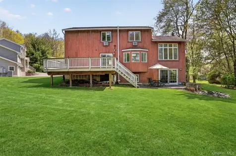 300 Chestnut Court Yorktown Heights NY 10598