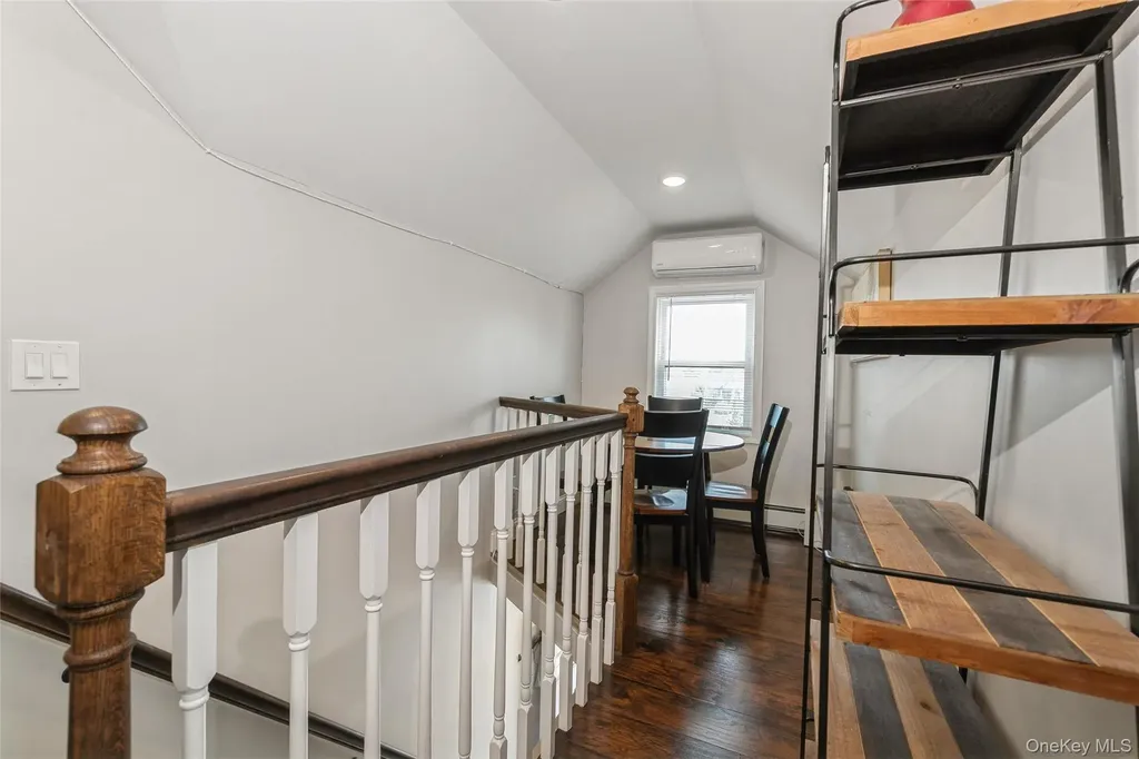 39 Bay Shore Avenue Bay Shore NY 11706