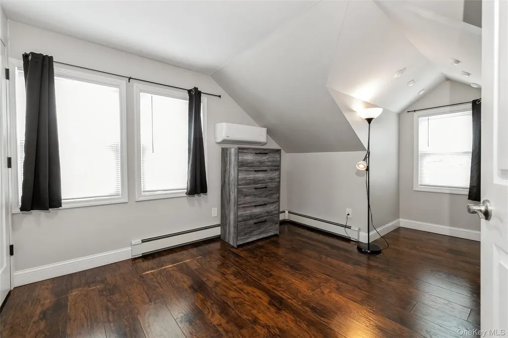 39 Bay Shore Avenue Bay Shore NY 11706