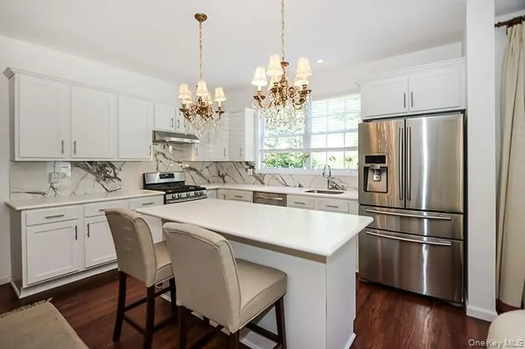 4 Spring Court Huntington NY 11743