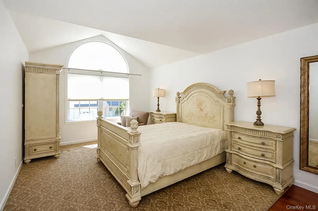 4 Spring Court Huntington NY 11743
