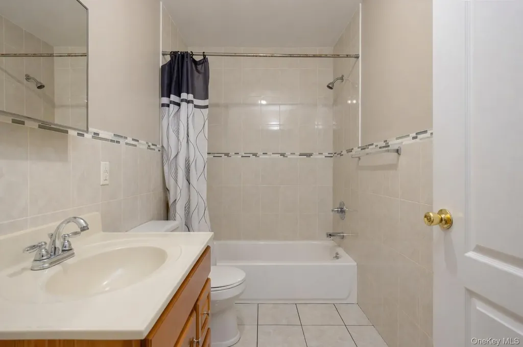 7 Elm Street Spring Valley NY 10977