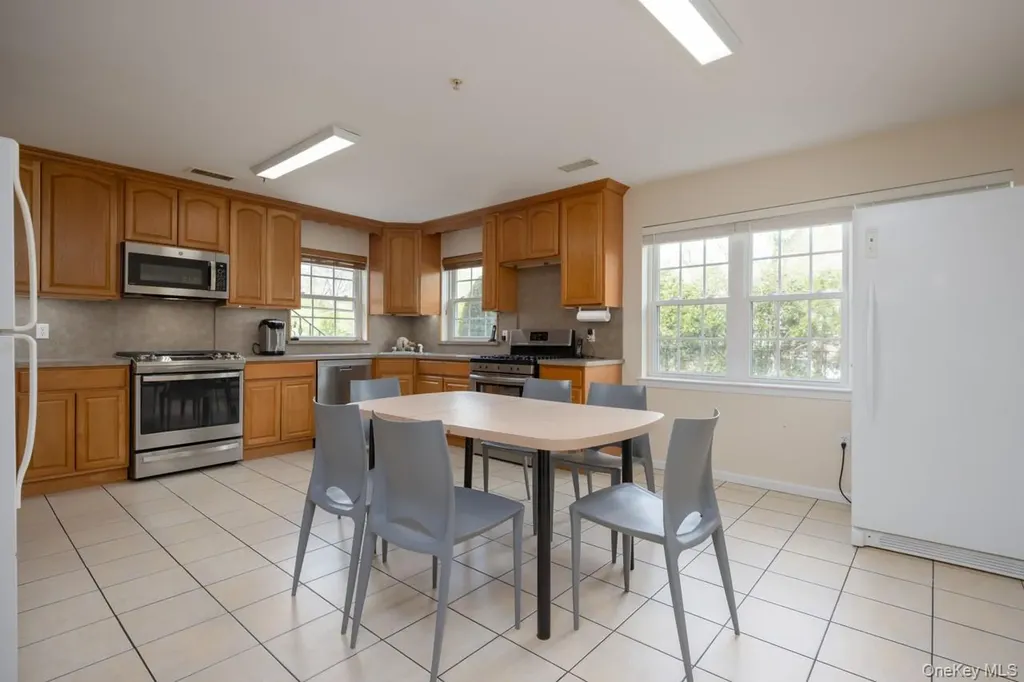 7 Elm Street Spring Valley NY 10977